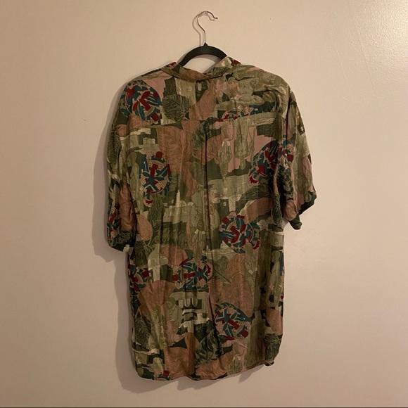 Vintage patterned silk T shirt button down - Picture 4 of 5